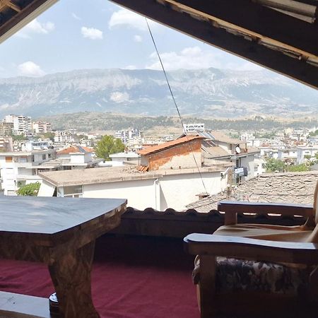 Apartment Antigona Gjirokastër Buitenkant foto