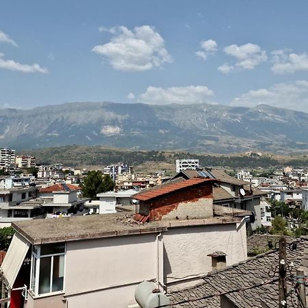 Apartment Antigona Gjirokastër Buitenkant foto