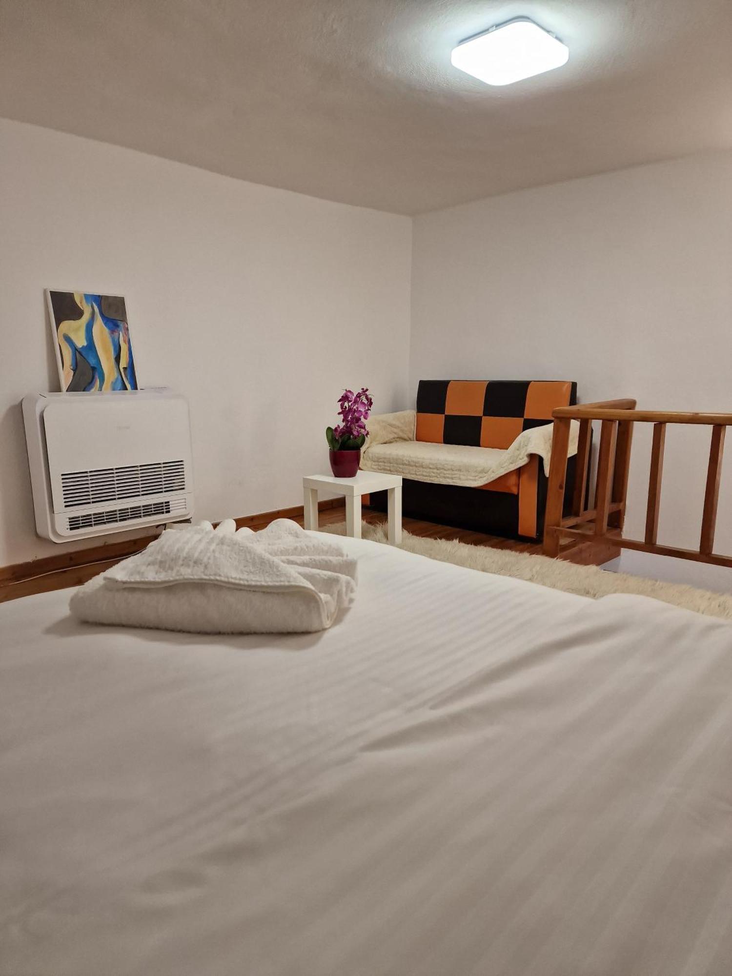 Apartment Antigona Gjirokastër Buitenkant foto