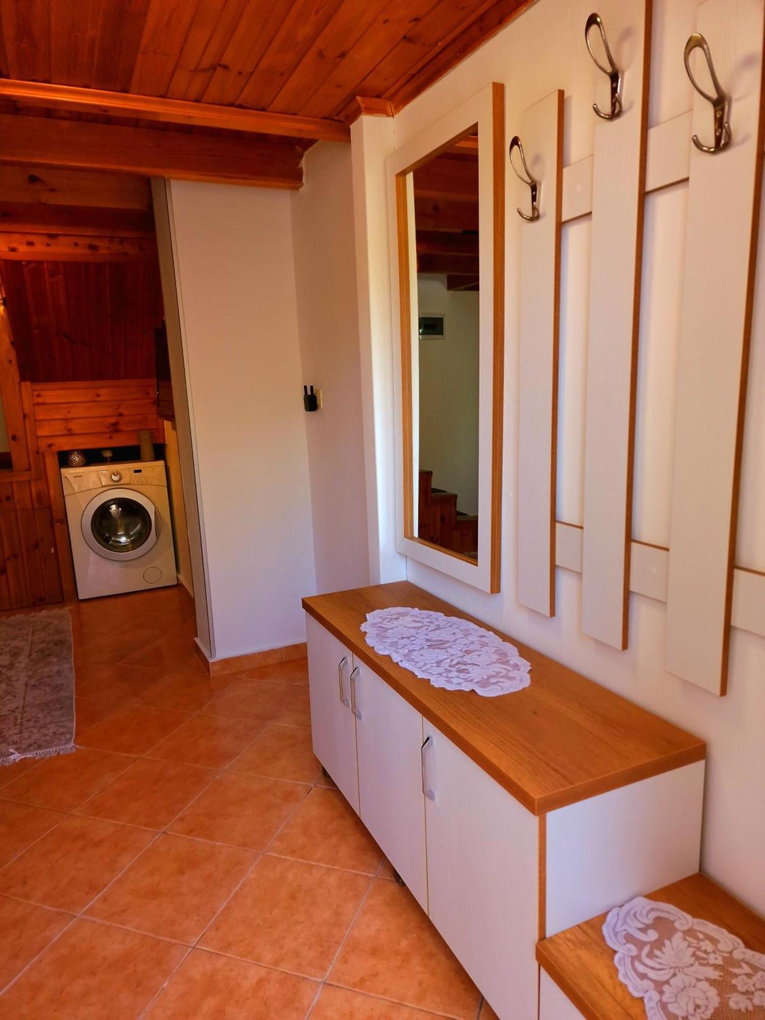 Apartment Antigona Gjirokastër Buitenkant foto