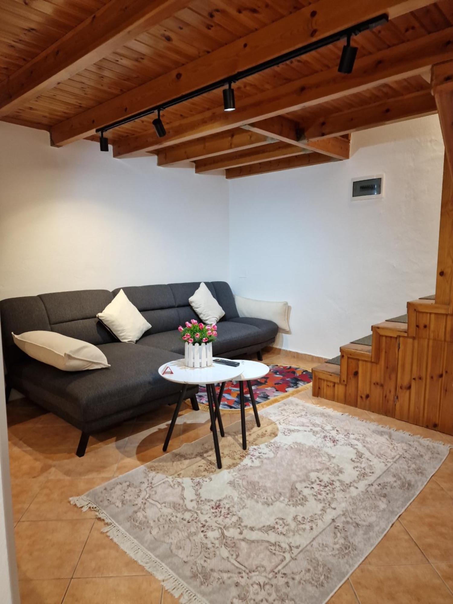 Apartment Antigona Gjirokastër Buitenkant foto